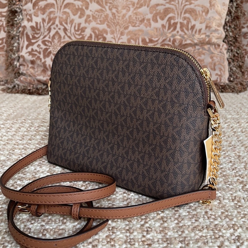 Michael Kors Jet Set Travel Medium Dome Crossbody - Picture 14 of 16